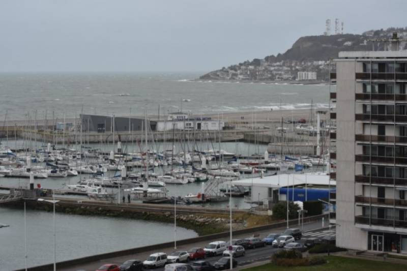 Pleine vue mer pour ce F2 à vendre