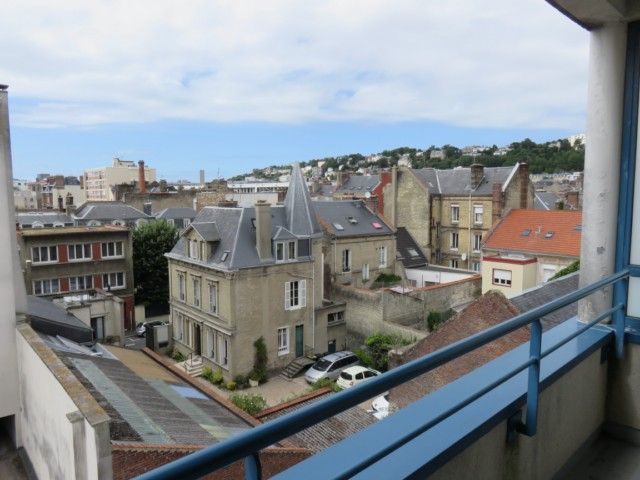 Appartement 3 LE HAVRE CENTRE VILLE -  Résidence récente - ascenseur - étage élevé. Lumineux.