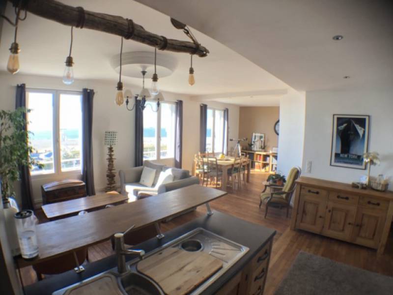 pleine vue mer dernier étage