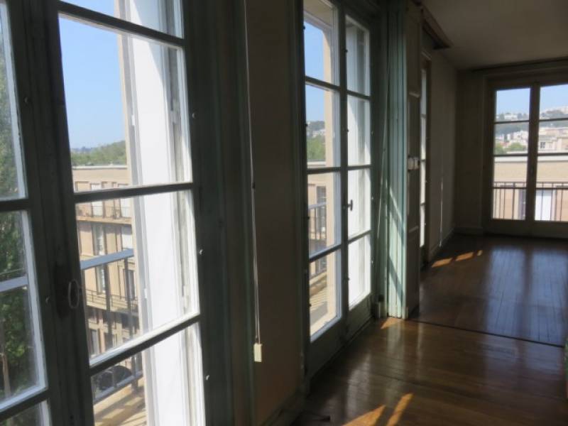 F3 Hôtel de ville ascenseur