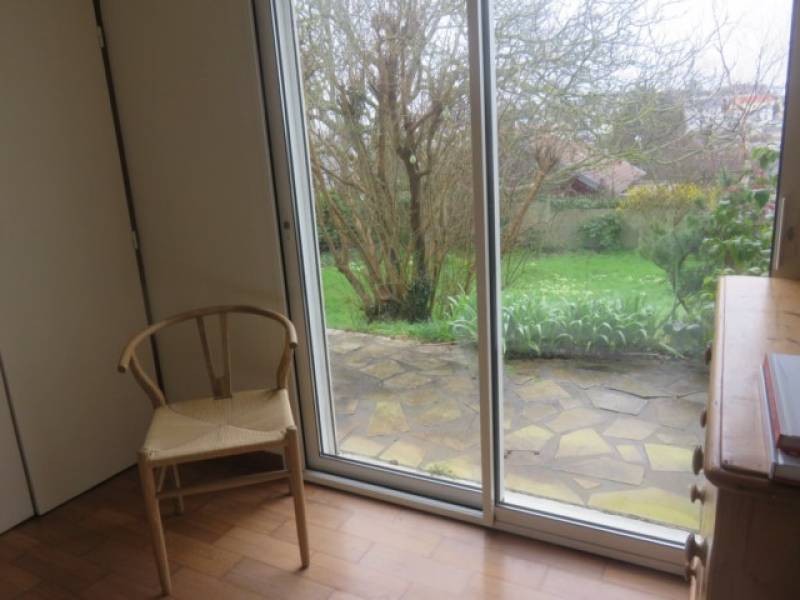 MAISON F6 A VENDRE AVEC GARAGE.