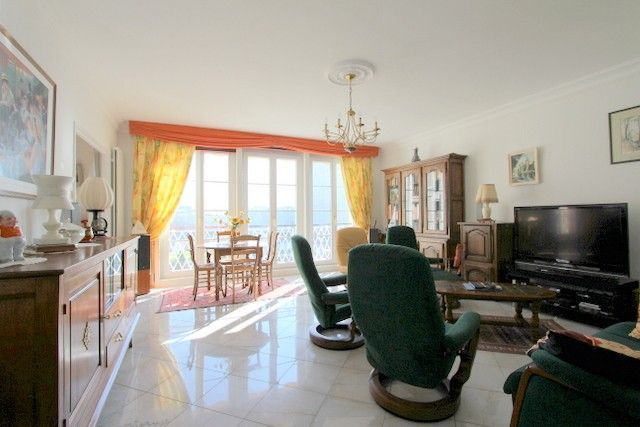 Appartement 5 AVENUE FOCH,  TRES LUMINEUX CE BIEN N'EST PLUS A VENDRE